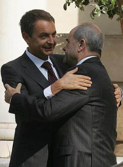 José Luis Rodríguez Zapatero y Manuel Chaves, en La Moncloa.