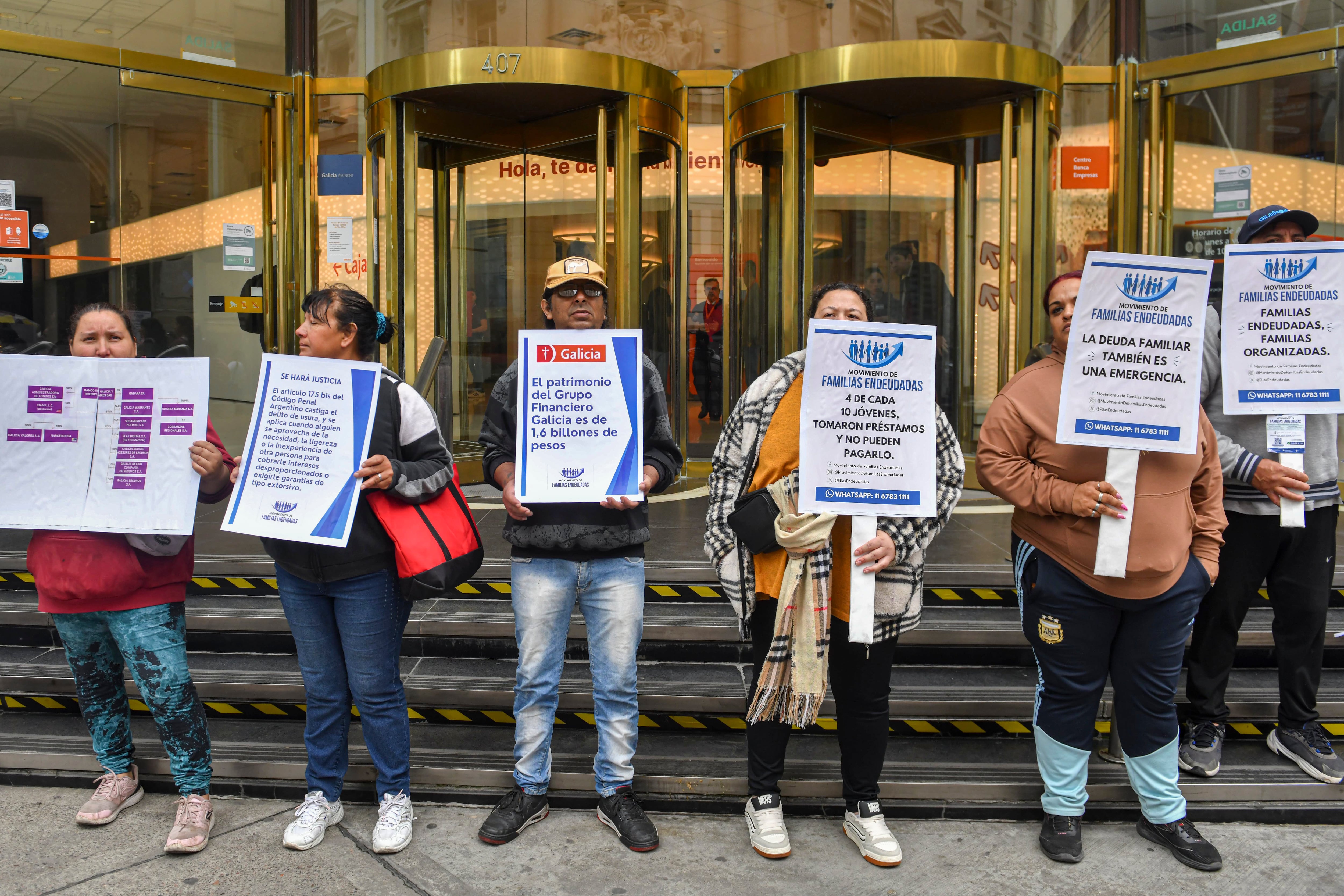 Bloqueo en el Banco Galicia y el Banco Macro, el 9 de septiembre.