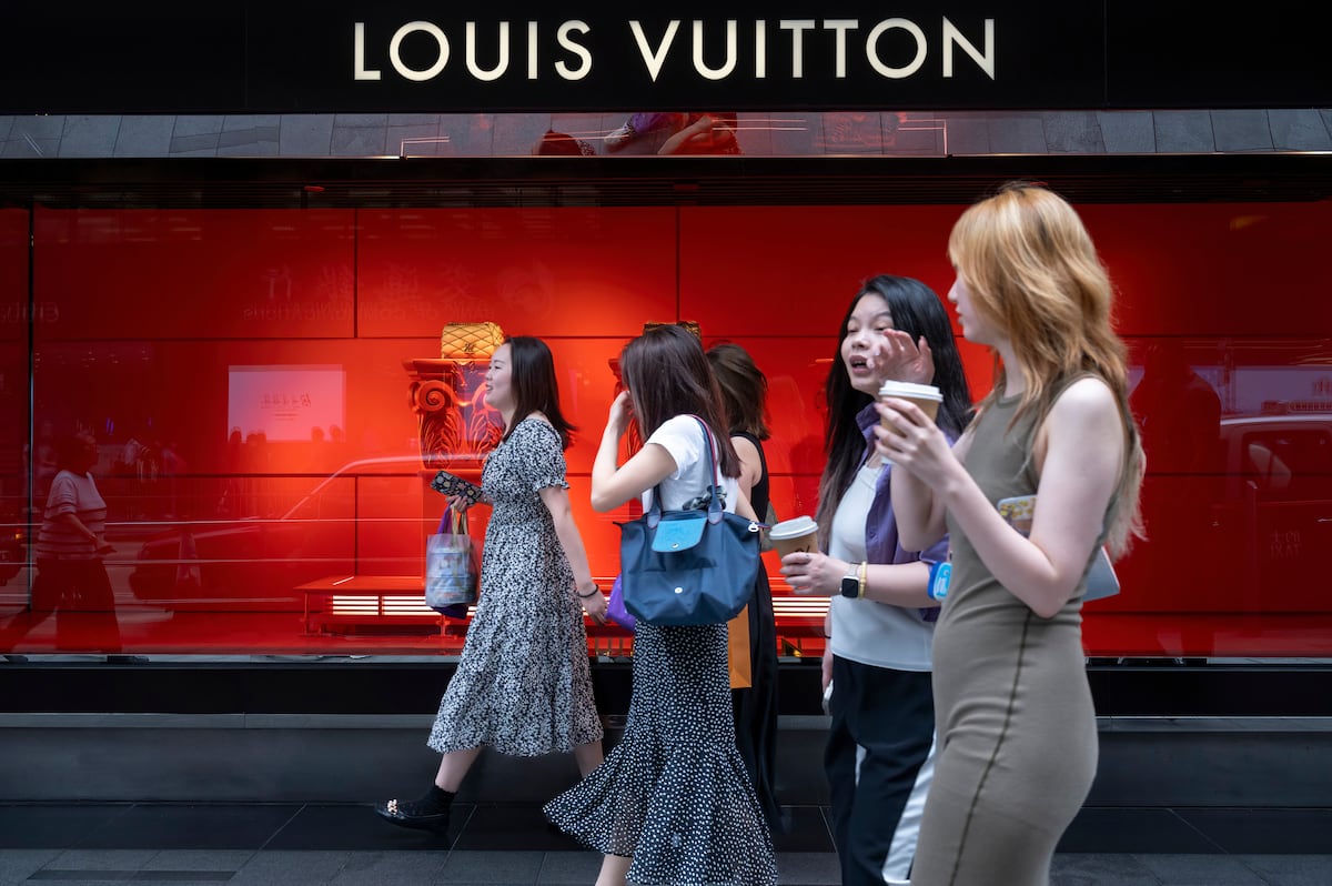 The weakness of consumption in China hits Louis Vuitton in the third quarter | Companies