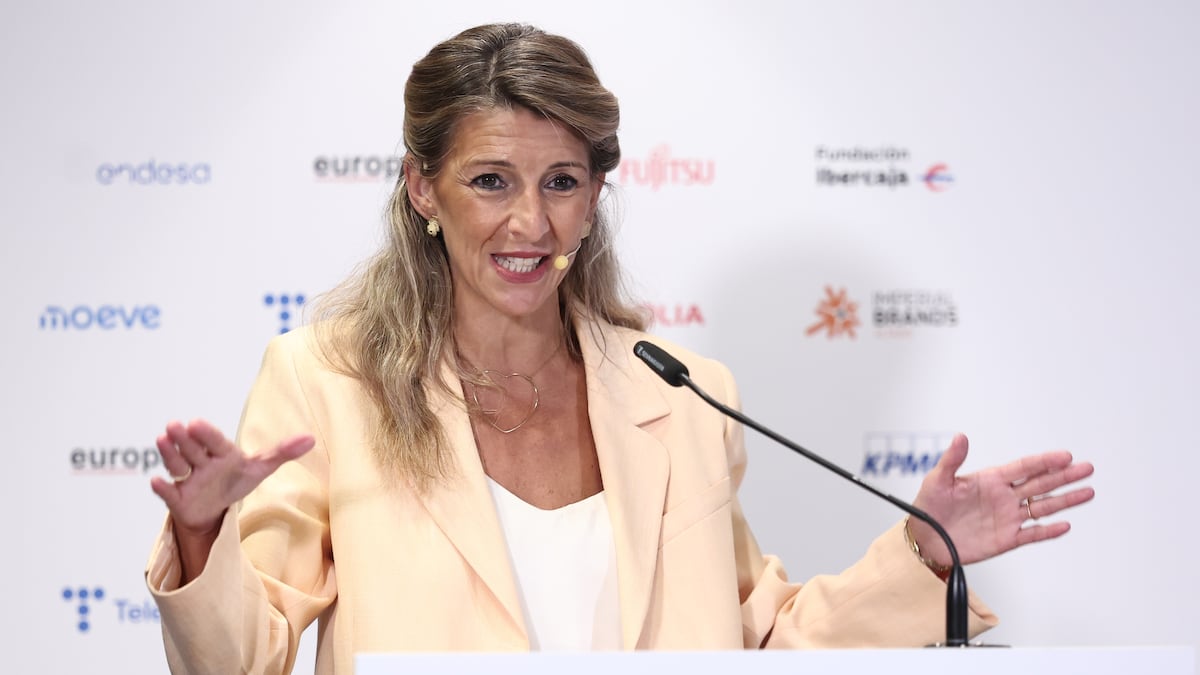 Díaz pide a Garamendi que “deje de frivolizar” el permiso por fallecimiento tras decir que necesitaría 10 días para “descansar” de ella