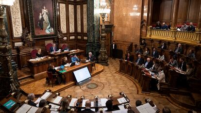Salón de plenos del Ayuntamiento de Barcelona