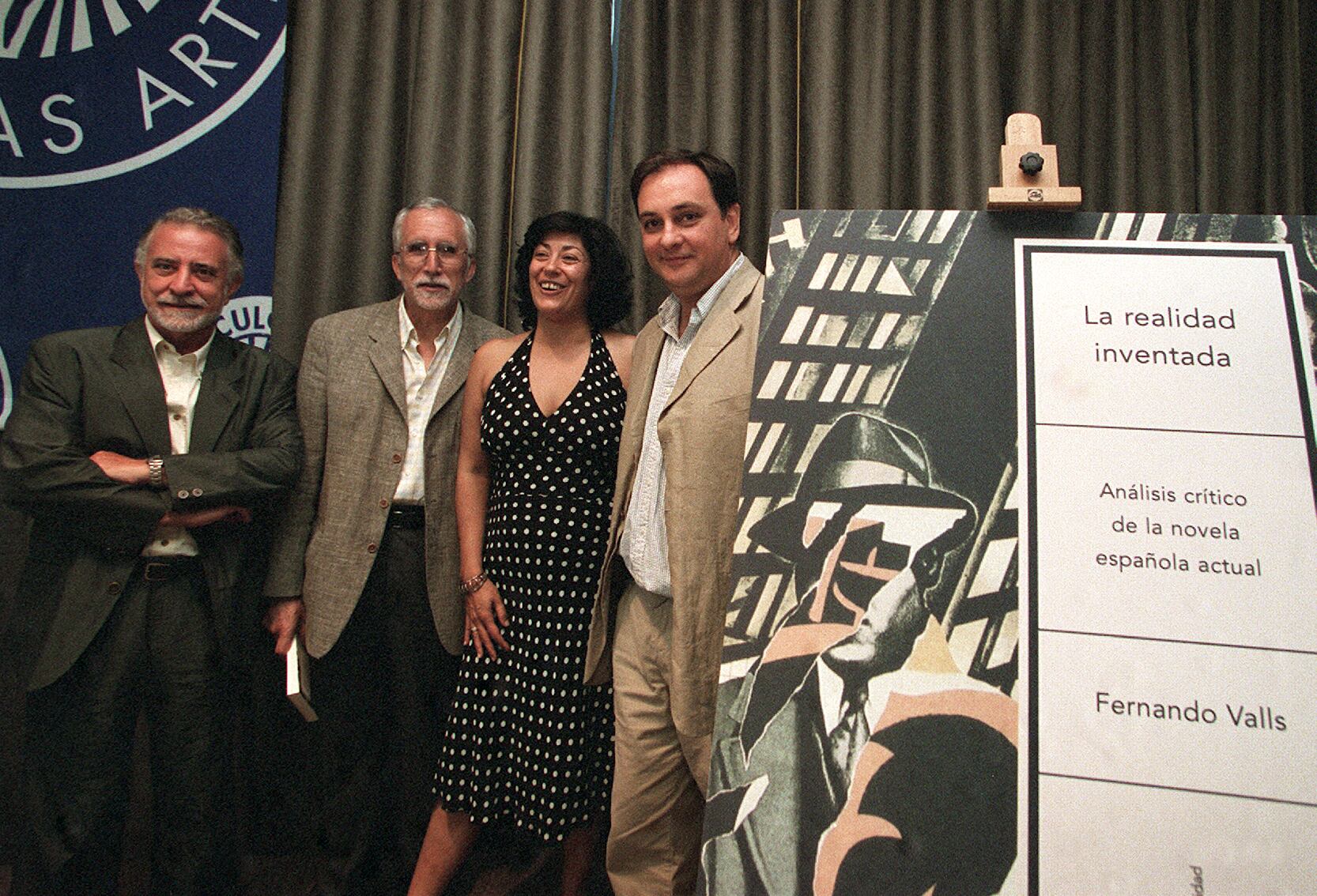 José María Merino, Luis Mateo Díez, Almudena Grandes y Fernando Valls (desde la izquierda), en el Círculo de Bellas Artes de Madrid, durante la presentación del libro de Valls 