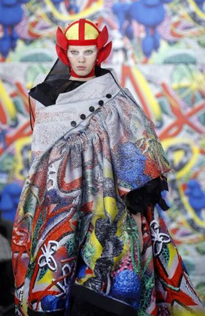 Una modelo, durante el desfile de Maison Margiela, en París este miércoles.