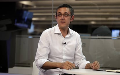 Eduardo Medina en la redacci&oacute;n de ELPA&Iacute;S.