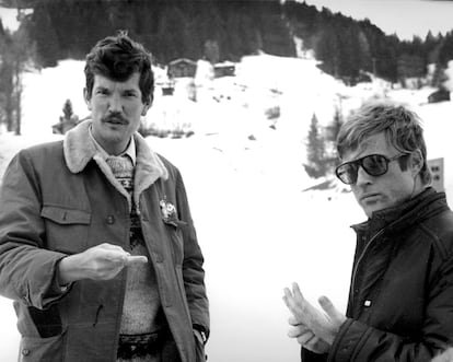 Robert Redford durante el rodaje de 'El descenso de la muerte' (1969) junto con el director Michael Ritchie.