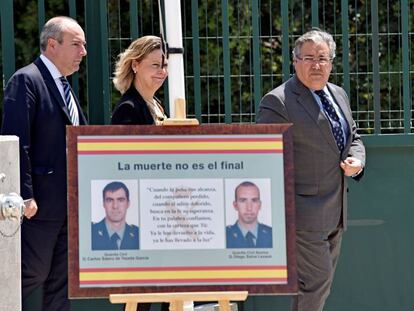 Homenaje a los guardias civiles Carlos Sáenz de Tejada y Diego Salvá, últimos asesinados por ETA en España.