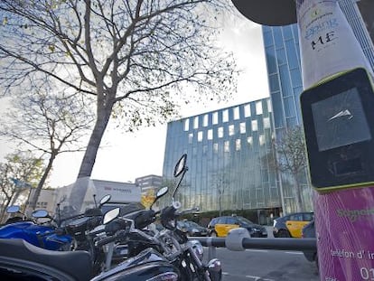 Estació de recàrrega de motos elèctriques del carrer Lope de Vega.