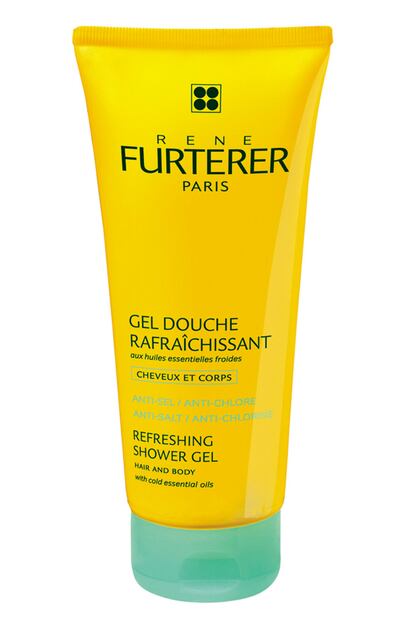 Gel de ducha refrescante de René Furterer con aceites esenciales fríos. Además de tener acción anti sal y anti cloro (es perfecto para llevar de vacaciones), tiene un efecto frescor instantáneo. Cuesta 12,35 euros.