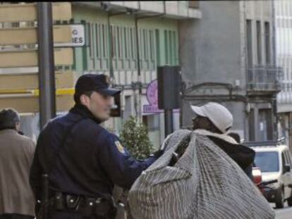 Detención de un mantero en Lugo.