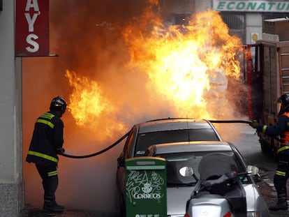 Aparatoso incendio junto a la Gran Vía