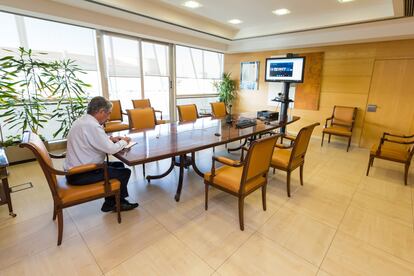 El presidente de Cantabria, Miguel Ángel Revilla, en una reunión telemática del Consejo de Gobierno.
