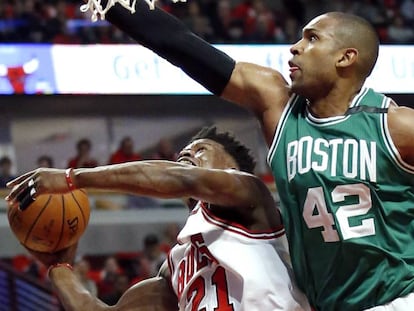 Horford tapona a Butler.