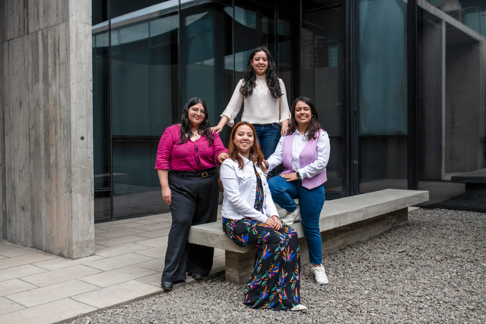 Estudiantes desarrollan una biotecnología para recuperar litio mediante microalgas