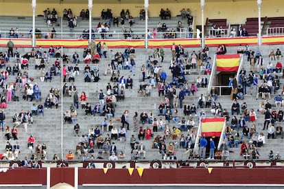 Los tendidos de Las Ventas, durante la corrida del 2 de mayo.