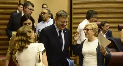 El presidente de la Generalitat, Ximo Puig, antes de la sesión de control en las Cortes Valencianas.