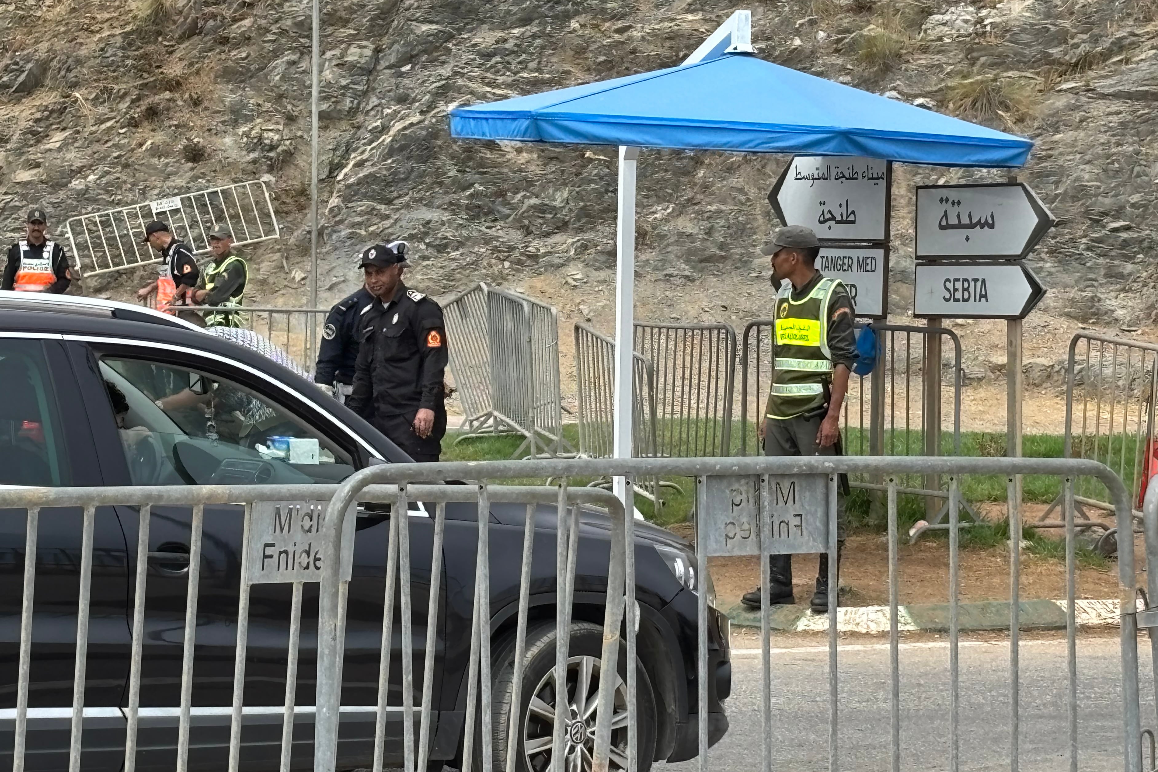 Marruecos blinda Castillejos para frenar otra avalancha hacia Ceuta