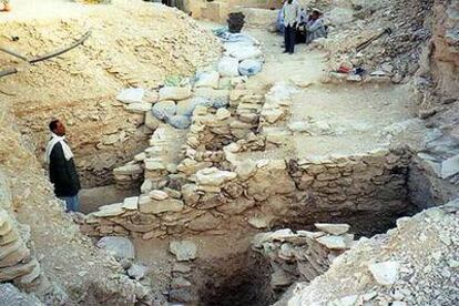 Zona de las cabañas de trabajadores de la tumba de Amenmeses, en el Valle de los Reyes, donde ha sido hallado el nuevo enterramiento.