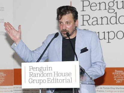 El escritor Ray Loriga, hoy viernes en la entrega del Premio Alfaguara de Novela.