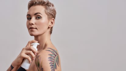 Estas cremas garantizan la mejor hidratación y cicatrización para tus tatuajes. GETTY IMAGES.