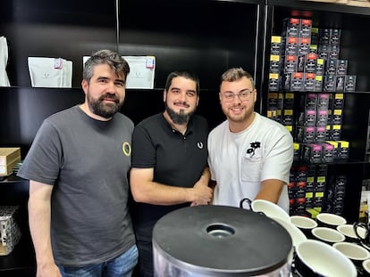 Alejandro Balseiro, Luis López y Alex Otero, de Coffee Urban Roster.