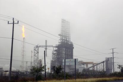 La Refinería de PEMEX en Cadereyta (Estado de Nuevo León) registra niveles elevados de contaminación. 