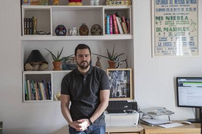 Jaime Llaceda en su casa de madrid. Foto: Julian Rojas