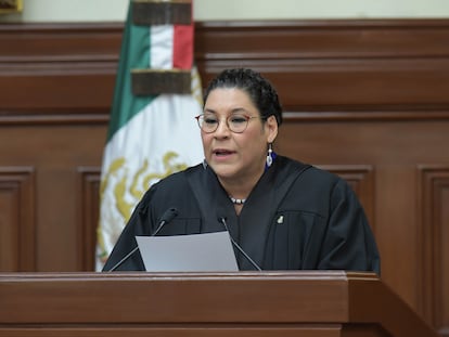 Lenia Batres durante su toma de posesión, en la sede de la SCJN en Ciudad de México, el 4 de enero de 2024.