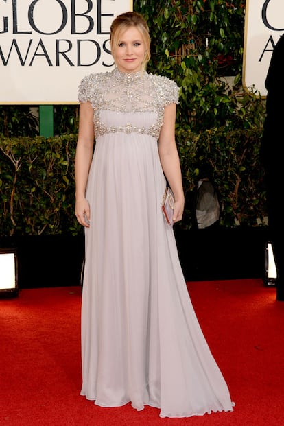 Kristen Bell, la voz de Gossip Girl y actriz de House of Lies, acertó al lucir tripita de embarazada con este diseño de Jenny Packham.