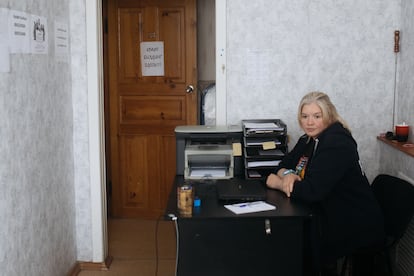 Olga Gorkunova, secretaria de 35 años, en su oficina en Samara.