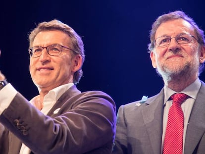 Alberto Núñez Feijóo, candidato del PP a presidente de la Xunta, junto a Mariano Rajoy.