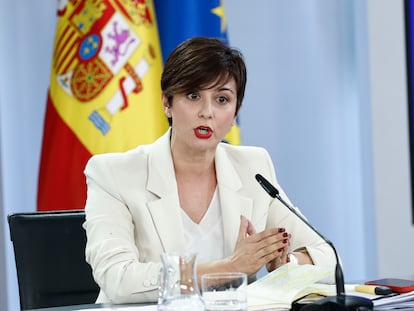 La ministra de Vivienda, Isabel Rodríguez, este martes en la rueda de prensa tras el Consejo de Ministros celebrado en Madrid.