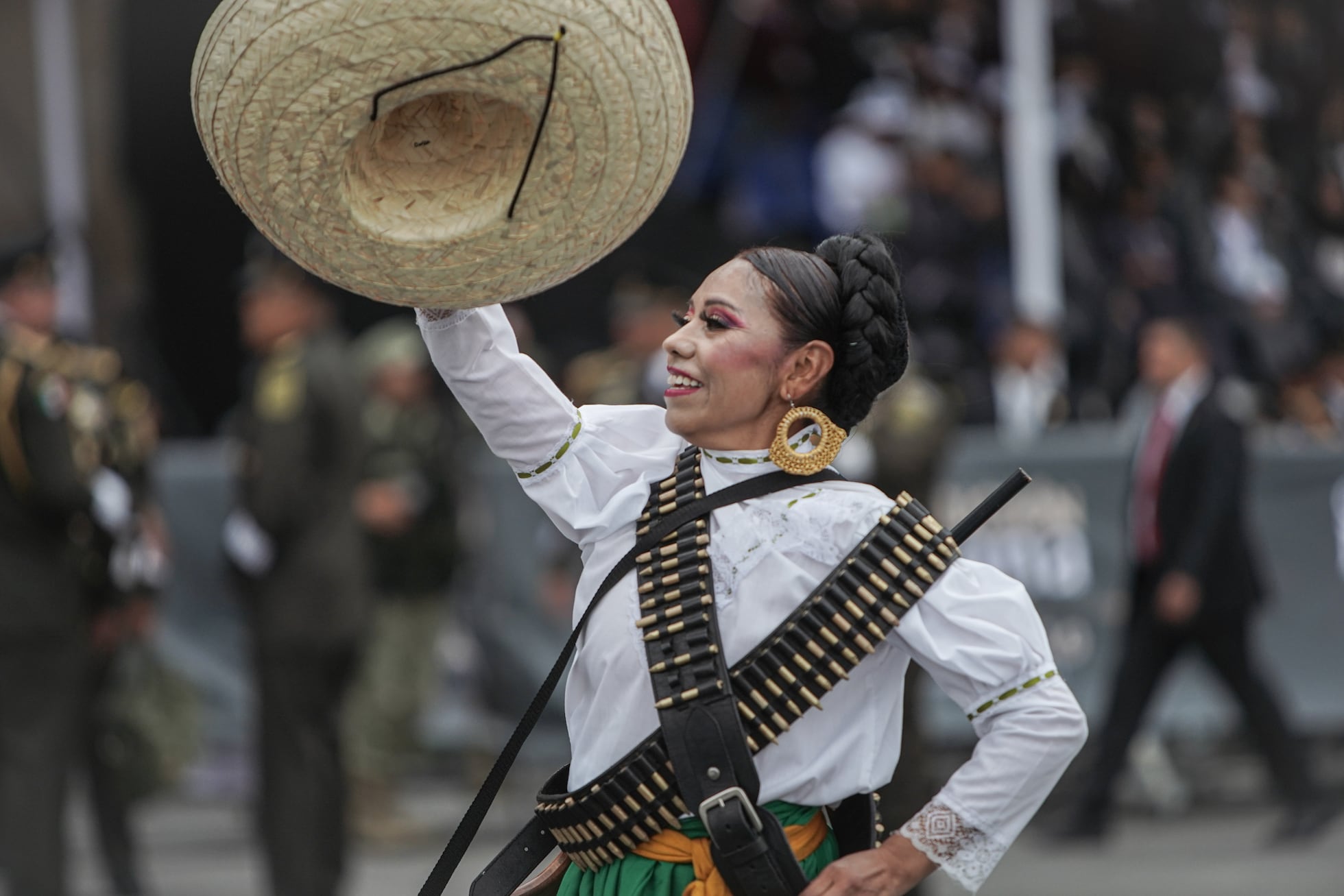 El desfile por el 114 aniversario de la Revolución Mexicana, en ...