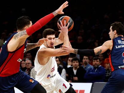 De Colo intenta superar a Shengelia