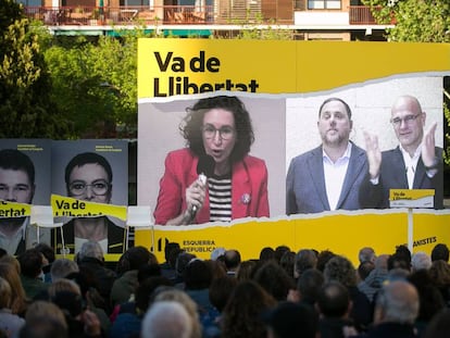 Marta Rovira, Oriol Junqueras y Raül Romerva en un momento del mitin en Badalona.