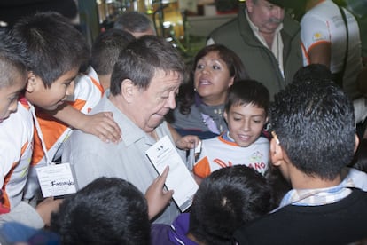 Xavier López pasó 40 años visitando los hogares mexicanos cada domingo con el espacio En familia con Chabelo.