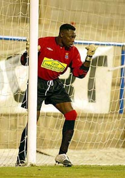 Kameni, en un partido amistoso con el Espanyol.