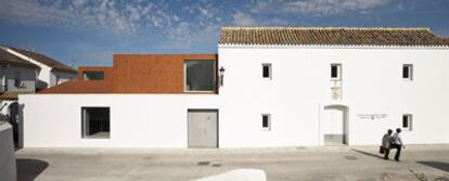 Escuela de Hostelería de Medina Sidonia (Cádiz), diseñada por María González y Juanjo de la Cruz.