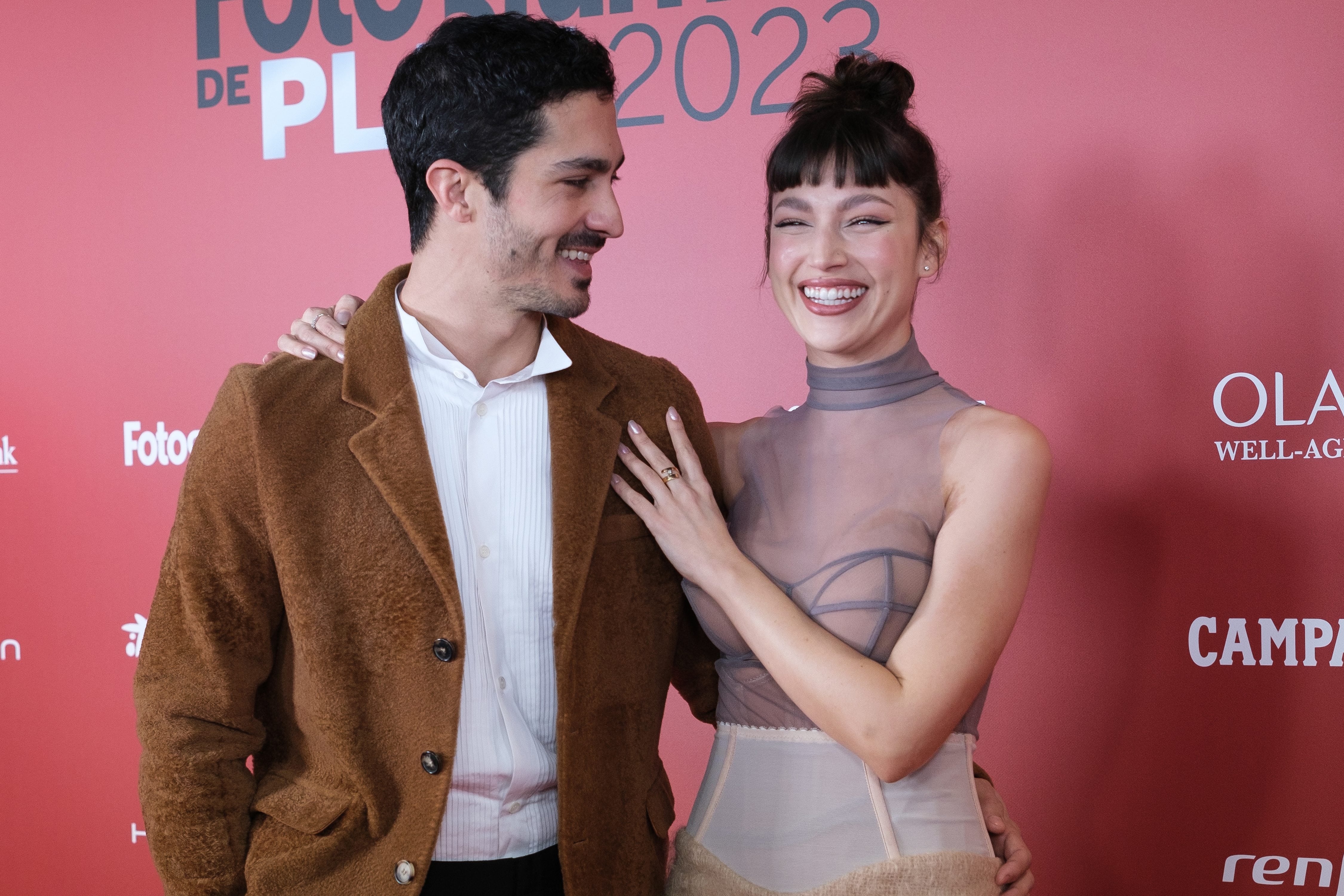 Chino Darín confirma que Úrsula Corberó y él han sido padres de un niño: “Me escapé de un rodaje en Buenos Aires para tratar de llegar al parto”