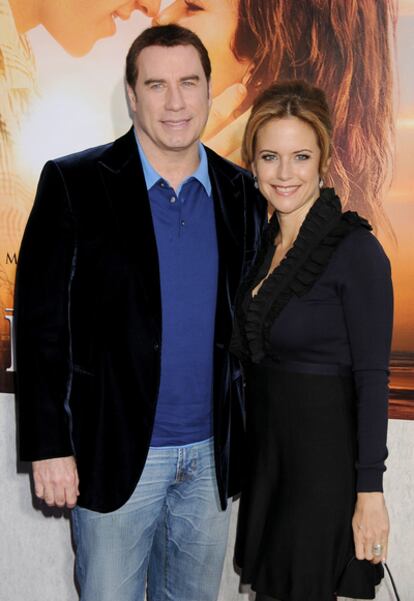 John Travolta y Kelly Preston durante el estreno de <i>La última canción</i>, el 25 de marzo de 2010