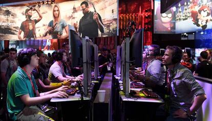 Un grupo de jugadores, durante la pasada edición de la Electronic Entertainment Expo.