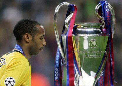 Henry, entonces jugador del Arsenal, después del partido que perdó ante el Barcelona en 2006