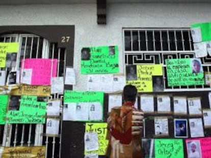 Mensajes y fotograf&iacute;as de los desaparecidos, en el barrio de Tepito. 