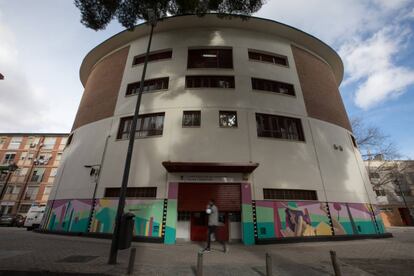 El edificio del Centro Municipal de Innovación Vecinal y Desarrollo en la calle Godella, 104.