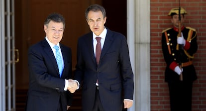 El presidente del Gobierno, José Luis Rodríguez Zapatero, recibe en La Moncloa al presidente de Colombia, Juan Manuel Santo.