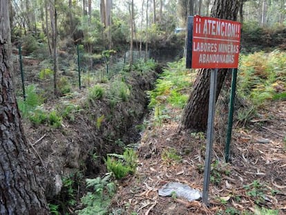 Antigüa explotación minera de Corcoesto