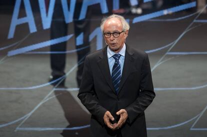 El presidente de la FIM, Vito Ippolito, durante la ceremonia de entrega de premios de MotoGP en noviembre del 2017.