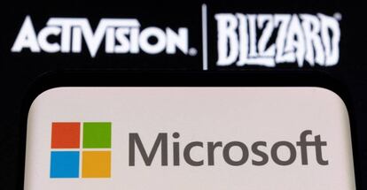 Logos de Activision y Microsoft.