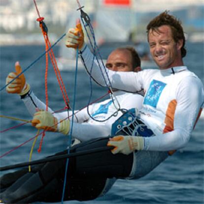 Iker Martínez y Xabi Fernández, durante la regata de hoy.