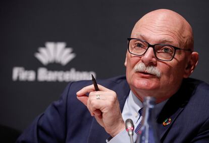 John Hoffman durante la rueda de prensa de cancelación del Mobile en Barcelona.