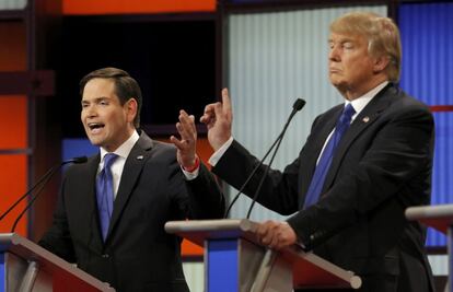 Rubio (Izda.) y Trump protagonizaron algunos de los intercambios más tensos de la noche.